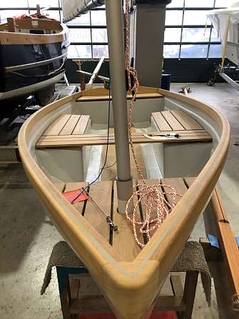 12ft Kogge mit Seitentanks und Seitenduchten Sitzgraetings Kork Fussboden